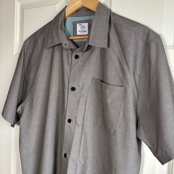 FLYLOW Shirt Men's XL Anderson Gray Button Down Short Sleeve Performance Outdoor - Picture 4 of 10